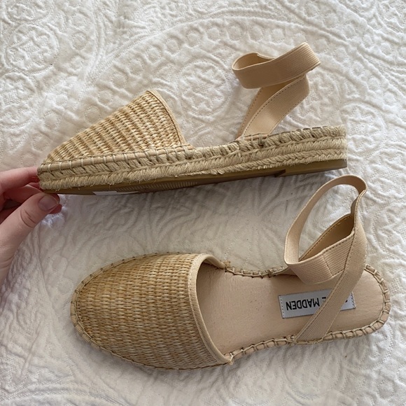 Women’s wicker espadrilles - Picture 2 of 5